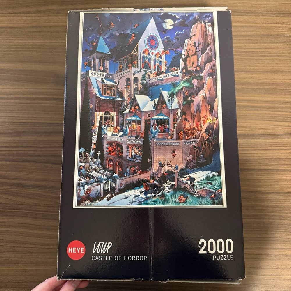 Complete HEYE Castle of Horror 2000-Piece Puzzle